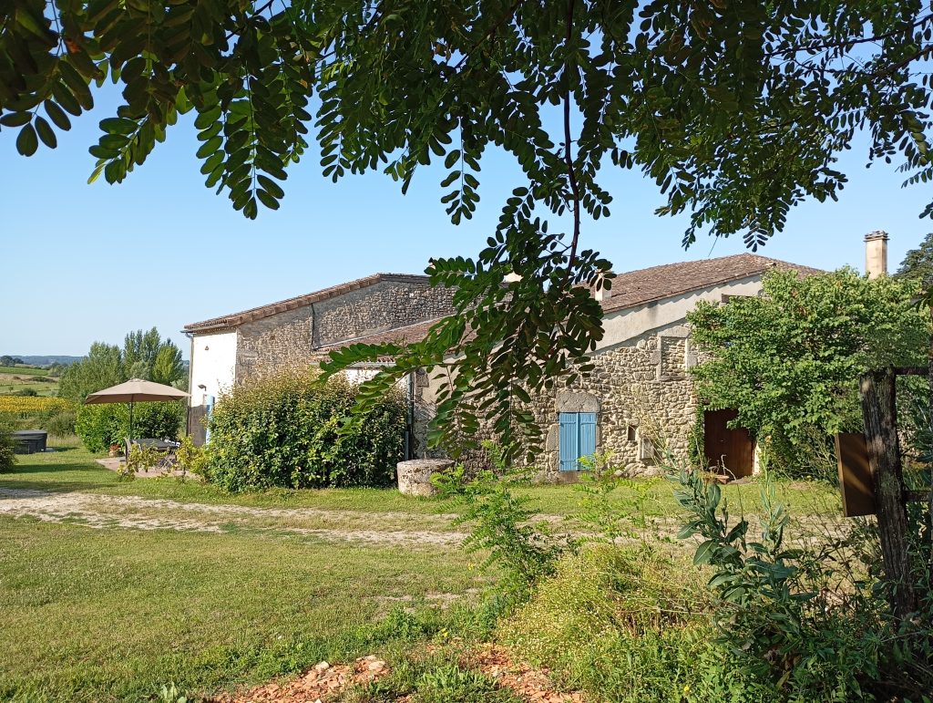 Gîte 12 personnes avec jardin et terrasse en Lot-et-Garonne