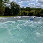 Jacuzzi privatif pour un séjour détente au gîte en Lot-et-Garonne